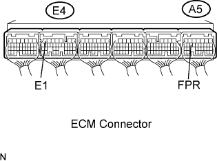 Codigo de problema de diagnostico P0230 Motor 4GR-FSE.  Mida el voltaje de los conectores del ECM.