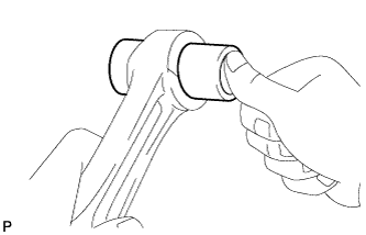 Блок двигателя 2AD-FHV.  Смажьте поршневой палец моторным маслом и большим пальцем вдавите его в шатун.